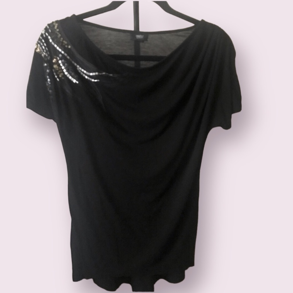 MOSSIMO womens high low embellished blouse. Size small